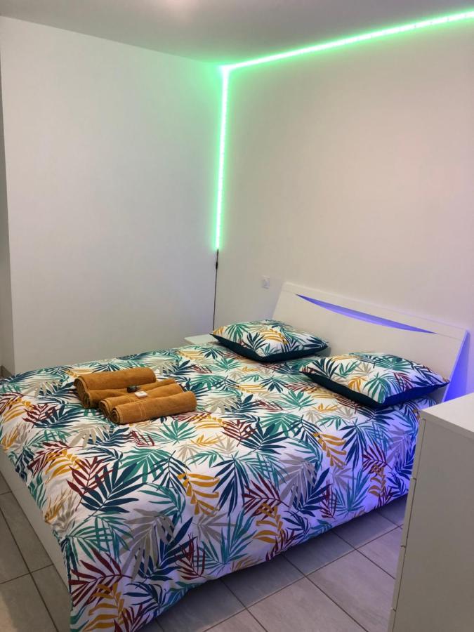 Superbe Appartement ロアンヌ エクステリア 写真
